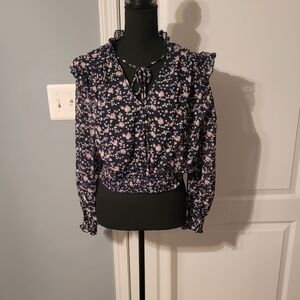 Chic Floral Blouse with Ruffle Detail